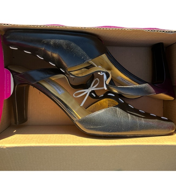 Women’s black square toe, white frontal bowtie heels by Bellini size 10 - Picture 5 of 5